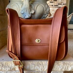 LIKE NEW Coach Vintage Taft Bag 9980 British Tan PRISTINE